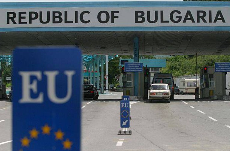Болгария запретила въезд по неоткрытым шенгенским, румынским и кипрским визам